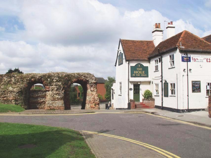 The Hole in the Wall and the Balkerne Gate, Colchester, Essex, England, Great Britain