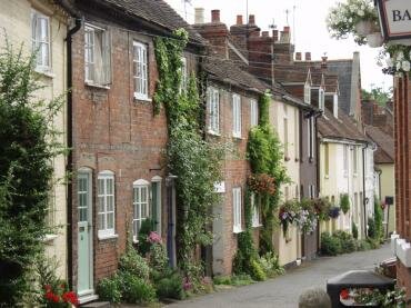 Photograph of a pretty street near the church, Bishops Waltham, Hampshire (Hants), England