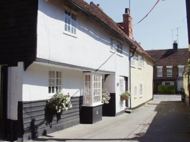 Photograph of a narrow lane in Bradford Street, Braintree, Essex, England
