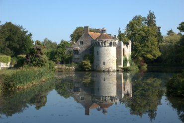 Photo showing Scotney Castle and moat, Lamberhurst, Kent, England