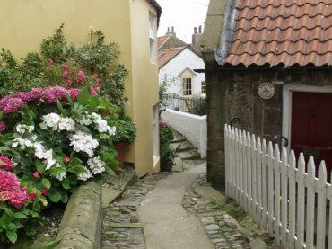 View of the narrow cobbled lanes, Robin Hood's bay, North Yorkshire, England