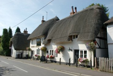 Photograph of the Crook and Shears Inn, Upper Clatford, Hampshire (Hants), England