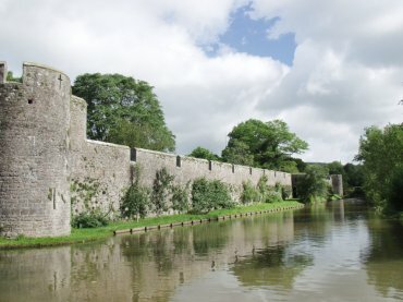 The moat, Bishop's Palace, Wells, Somerset, England