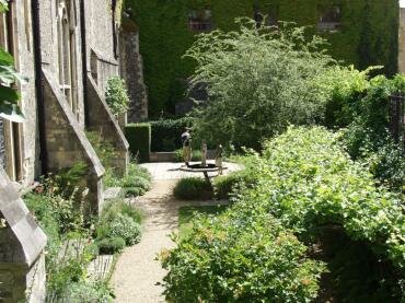 View of Queen Eleanor's Medieval Garden, Great Hall, Winchester, Hampshire (Hants), England