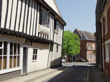 Photograph of the side wall of the Kings Head Inn, Woodbridge, Suffolk, England, Great Britain