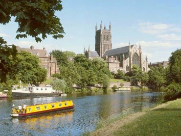 Worcester Cathedral on the banks of the River Severn, Worcester, Worcestershire, England