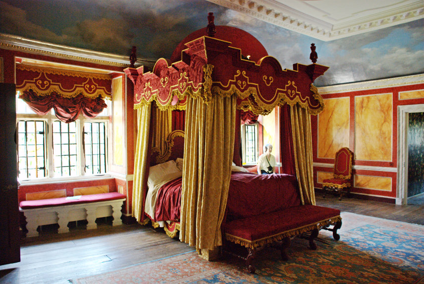 The Queen Anne Bedroom, Avebury Manor, Avebury, Wiltshire, England, Great Britain