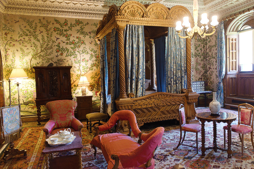 A State Bedroom, Penrhyn Castle, Bangor, Caernarfonshire, Wales, Great Britain