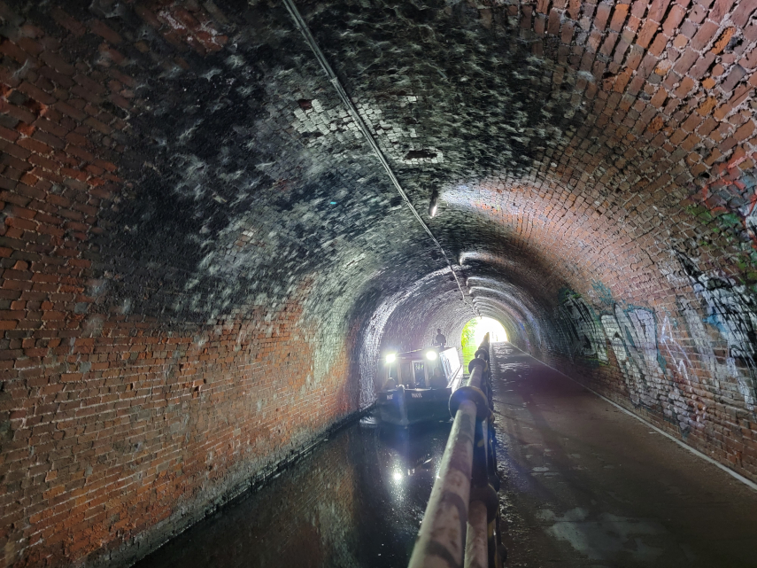 The Worcester and Birmingham Canal, Birmingham, Warwickshire