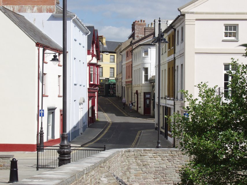 Castle Street from Castle Bridge, Brecon, Brecknockshire, Wales, Great Britain.
