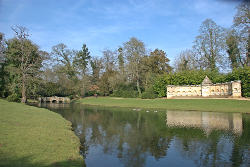 The Temple of British Worthies and Shell Bridge, Stowe Gardens, Buckingham, Buckinghamshire, England, Great Britain