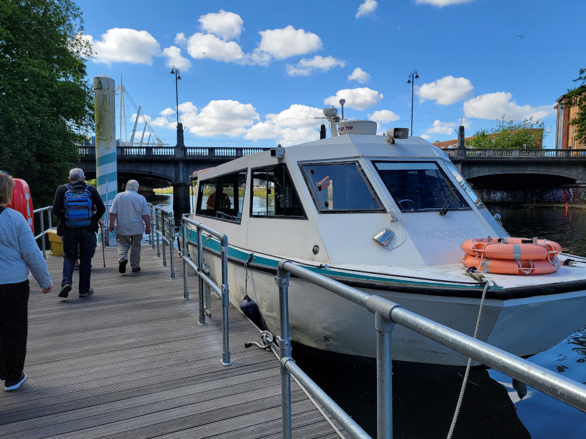 The Water Bus, Cardiff Bay, Cardiff, Glamorgan, Wales, Great Britain.