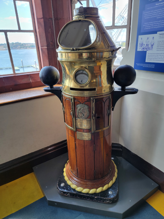 A Binacle, Pierhead Building, Cardiff Bay, Cardiff, Glamorgan, Wales, Great Britain.
