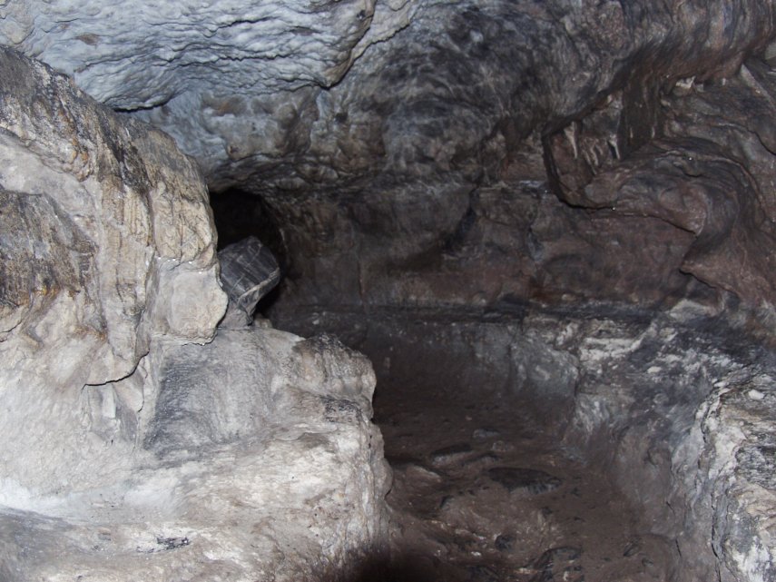 The cave passage on a bend, Carreg Cennen Castle, Carmarthenshire