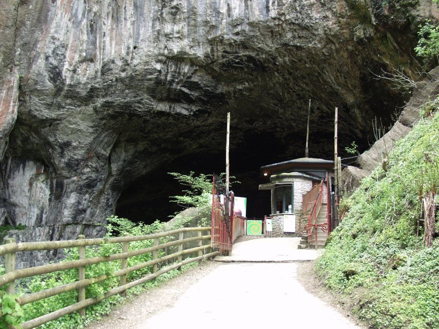 Peak Cavern Entrance, Castleton, Derbyshire, England, Great Britain