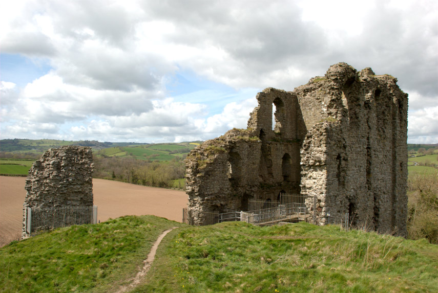 View of Clun Castle ruins, Clun, Shropshire, Great Britain