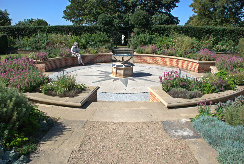 The Sundial Garden, Hatfield House, Hatfield, Hertfordshire, England, Great Britain