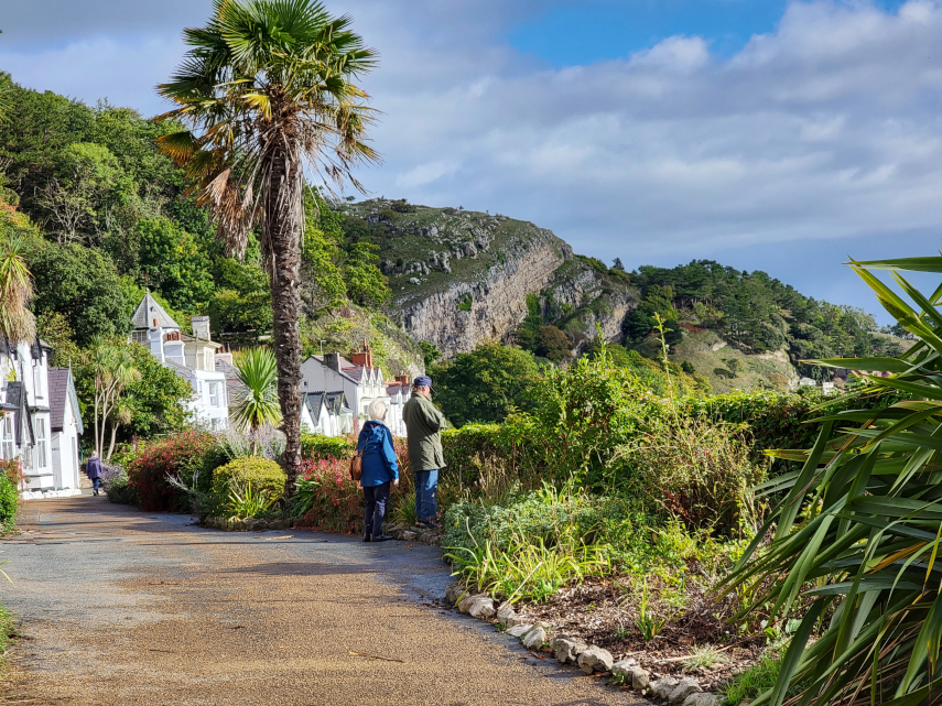 On the main path, Haulfre Gardens, Llandudno, Caernarfonshire, Wales, Great Britain