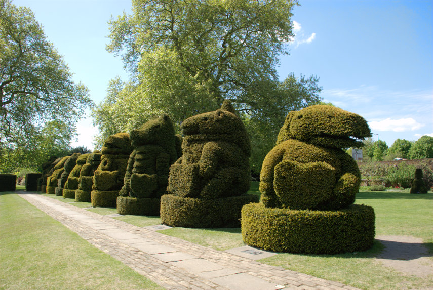 The Queen's Beasts Topiary, Hall Place, Bexley, London, England, Great Britain