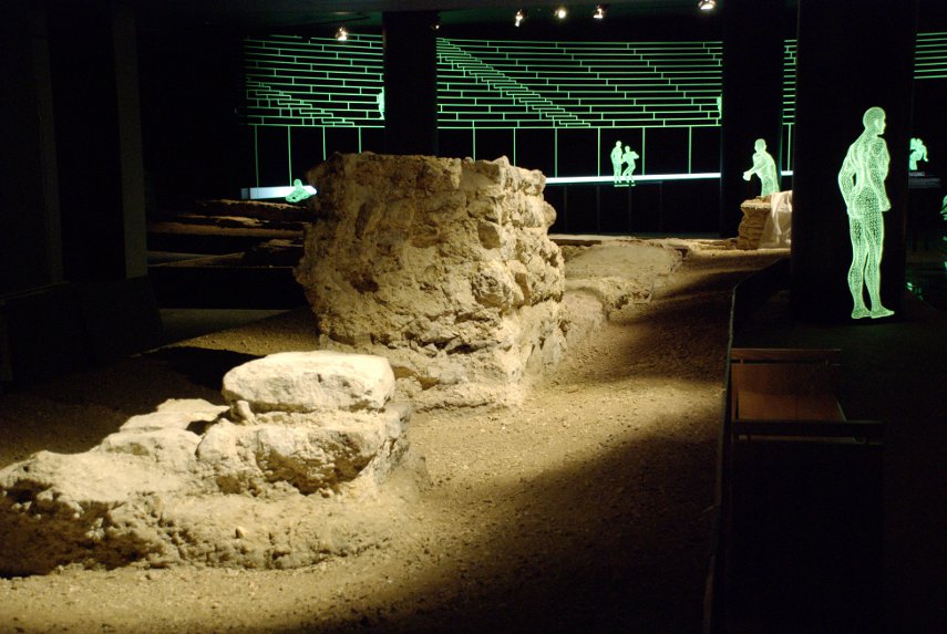 Roman Amphitheatre, Guildhall Art Gallery, London, England, Great Britain