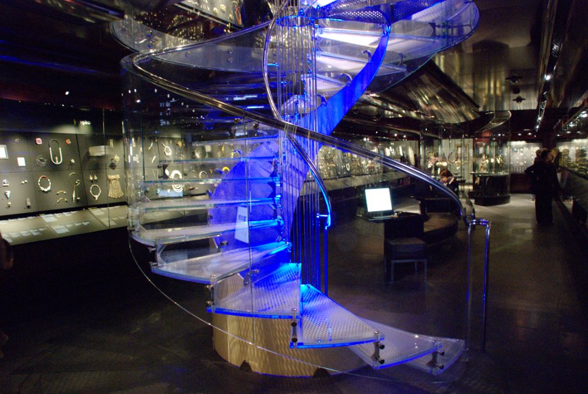 The Jewellery Gallery, Victoria & Albert Museum, South Kensington, London, England, Great Britain