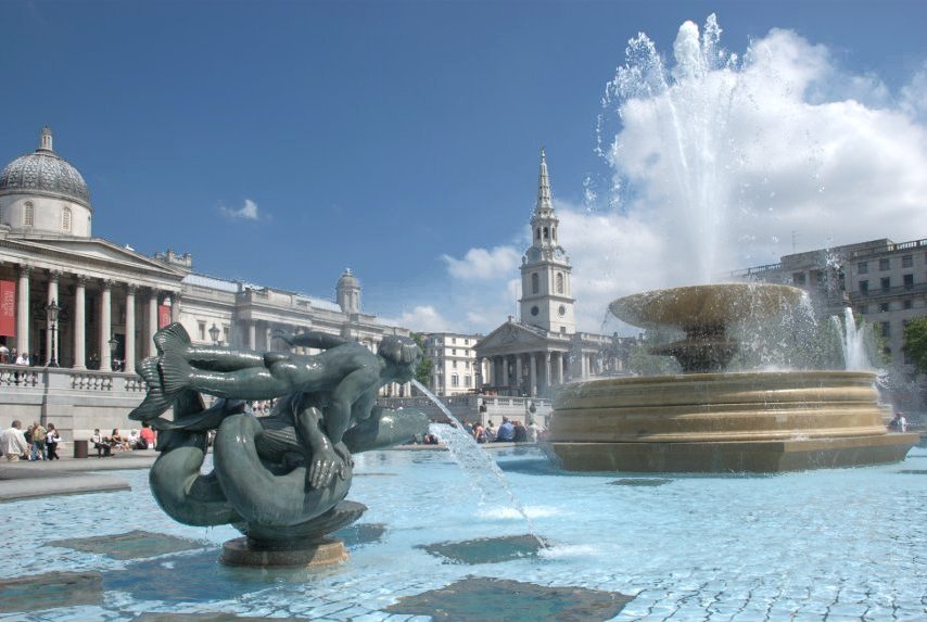 Fountains in Trafalgar Square, Strand, London, England, Great Britain
