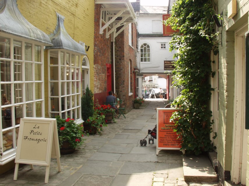Hughenden Yard, High Street, Marlborough, Wiltshire, England, Great Britain