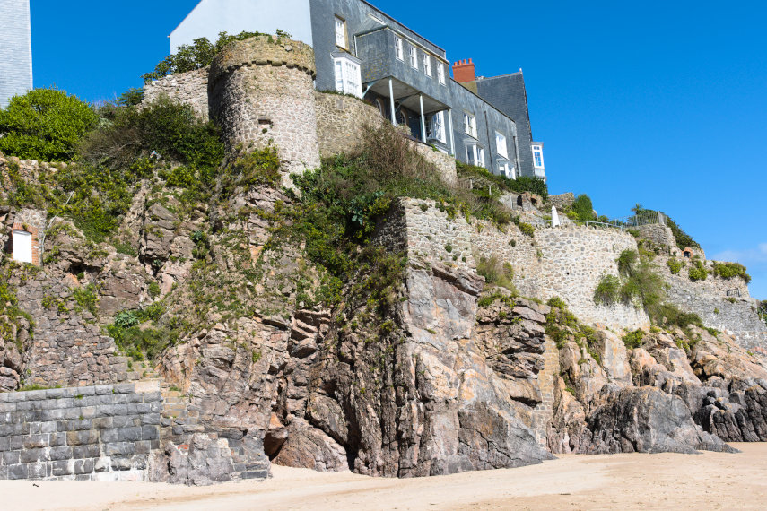 The Town Wall built into the cliff, Tenby
