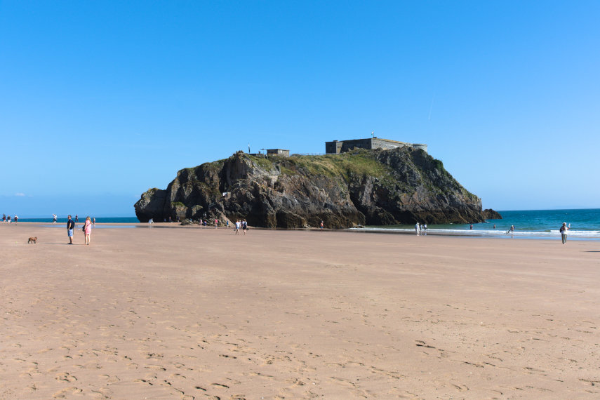 South Beach and St. Catherine's Island, Tenby, Pembrokeshire, Wales, Great Britain