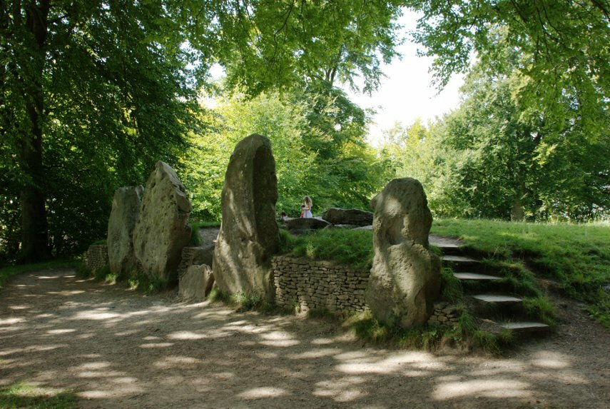 Wayland's Smithy Long Barrow, Uffington, Oxfordshire, England, Great Britain