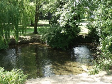 Photograph of the River Kennet, Marlborough, Wiltshire (Wilts), England