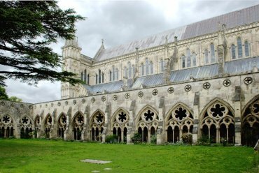 Scene showing the outside of the Cloisters, Salisbury Cathedral, Salisbury, Wiltshire (Wilts), England