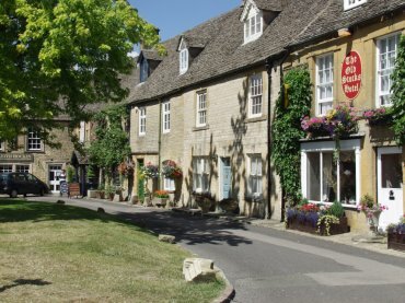 Photograph of the Old Stocks Hotel, Stow-on-the-Wold, Gloucestershire, England