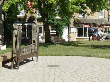 Photograph of the Old Stocks Hotel, Stow-on-the-wold, Gloucestershire, England