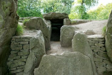 Main Entrance, Wayland's Smithy, Uffington, Oxfordshire, England