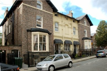 Photograph of the Alhambra Court Hotel, York, Yorkshire, England